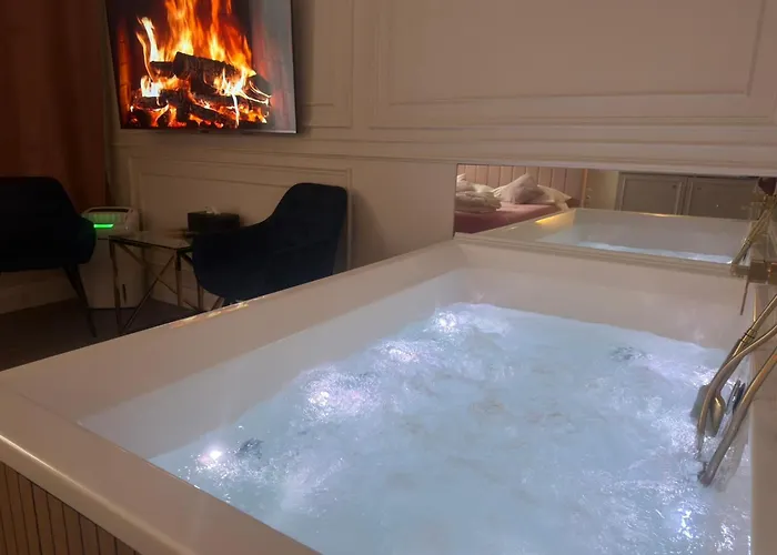 Glamour Prywatne Jacuzzi Starowiślna